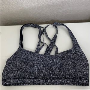 sports bra
